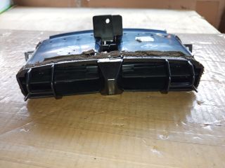 bontott NISSAN ALMERA TINO Középső Szellőző