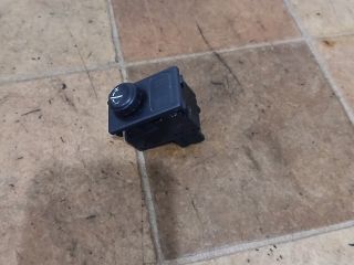 bontott NISSAN ALMERA TINO Tükör Állító Elektronika