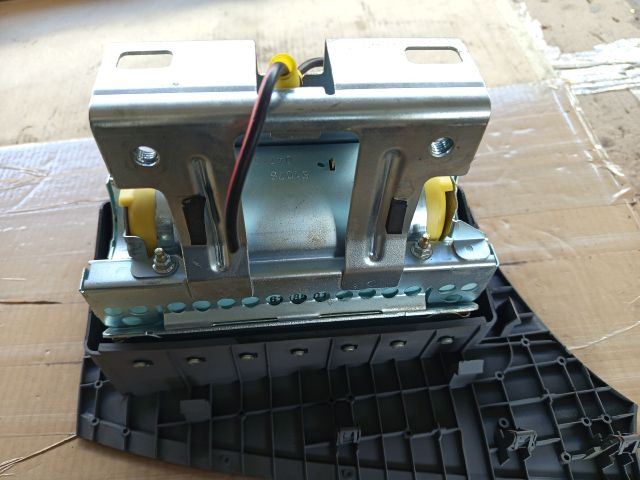 bontott NISSAN ALMERA TINO Utasoldali Légzsák