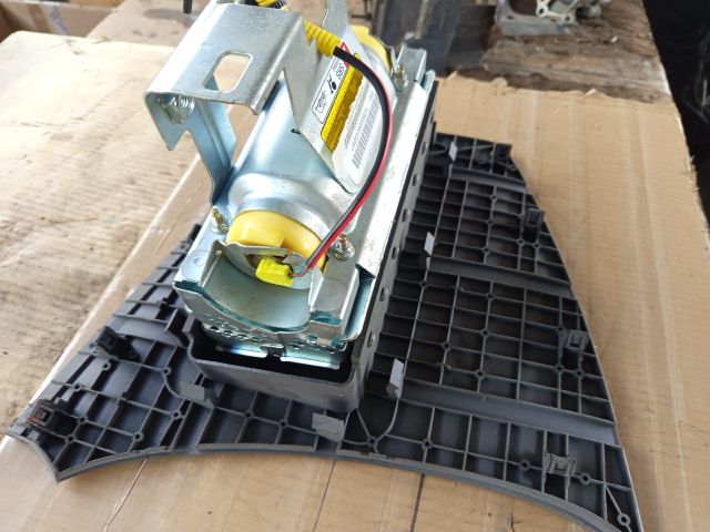 bontott NISSAN ALMERA TINO Utasoldali Légzsák