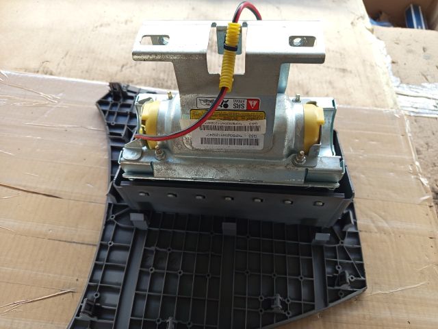 bontott NISSAN ALMERA TINO Utasoldali Légzsák