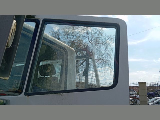 bontott NISSAN ATLEON Bal első Ablak