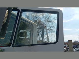 bontott NISSAN ATLEON Bal első Ablak
