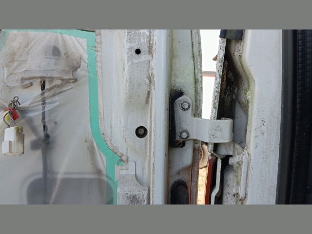 bontott NISSAN ATLEON Bal első Ajtó (Üres lemez)