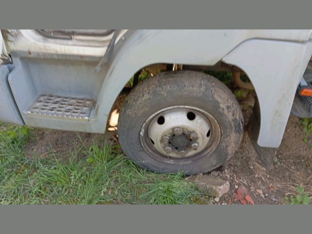 bontott NISSAN ATLEON Bal első Sárvédő