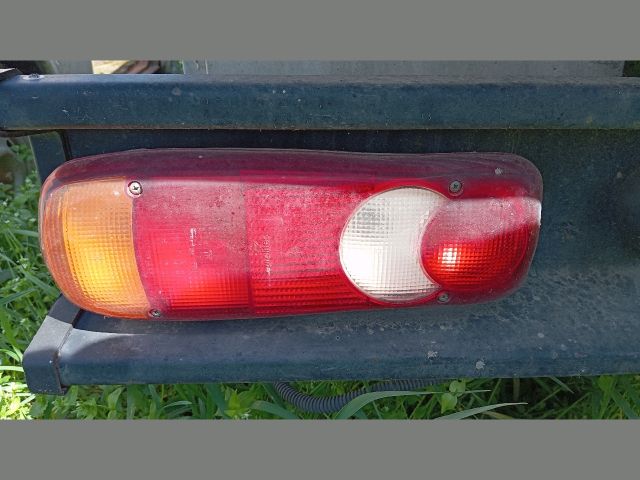 bontott NISSAN ATLEON Bal Hátsó Lámpa