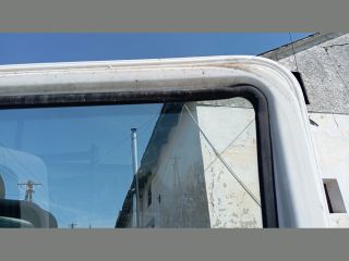 bontott NISSAN ATLEON Jobb első Ajtó (Üres lemez)