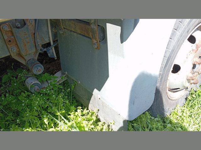 bontott NISSAN ATLEON Jobb első Sárvédő