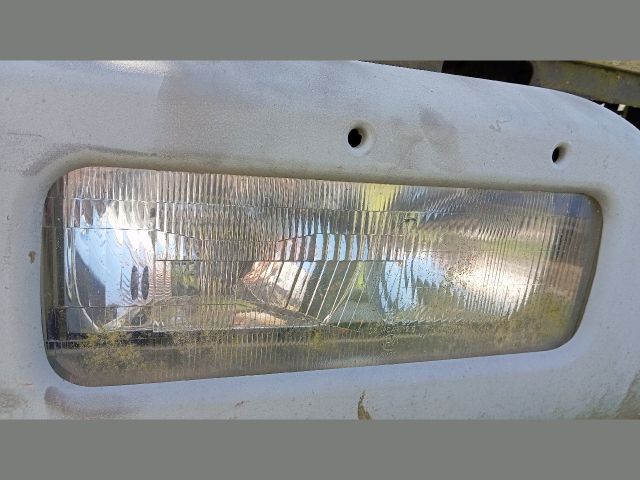 bontott NISSAN ATLEON Jobb Fényszóró