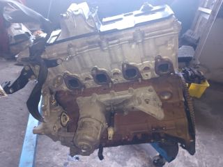 bontott NISSAN CABSTAR Motor (Fűzött blokk hengerfejjel)