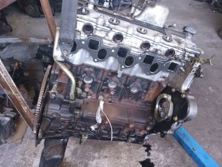 bontott NISSAN CABSTAR Motor (Fűzött blokk hengerfejjel)