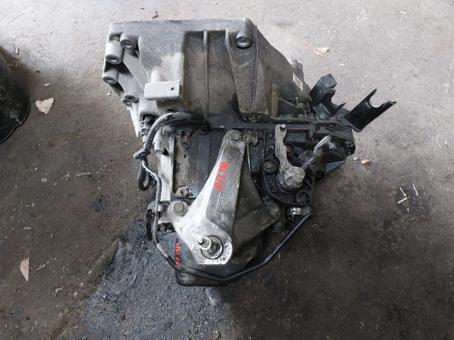 bontott NISSAN CUBE Váltó (Mechanikus)