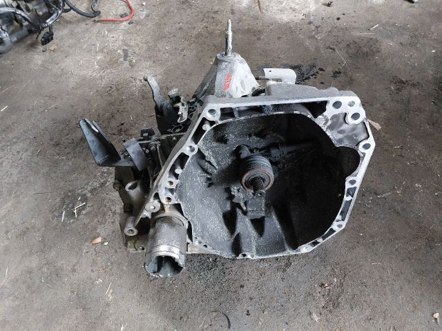 bontott NISSAN CUBE Váltó (Mechanikus)