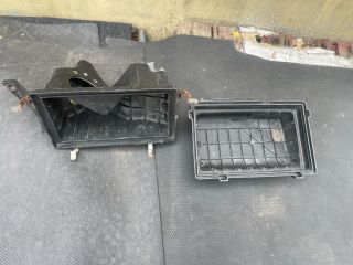 bontott NISSAN GT-R Légszűrő Ház