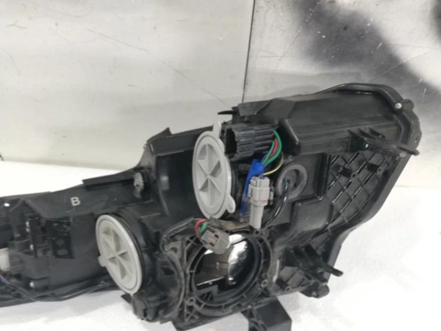 bontott NISSAN GT-R Bal Fényszóró