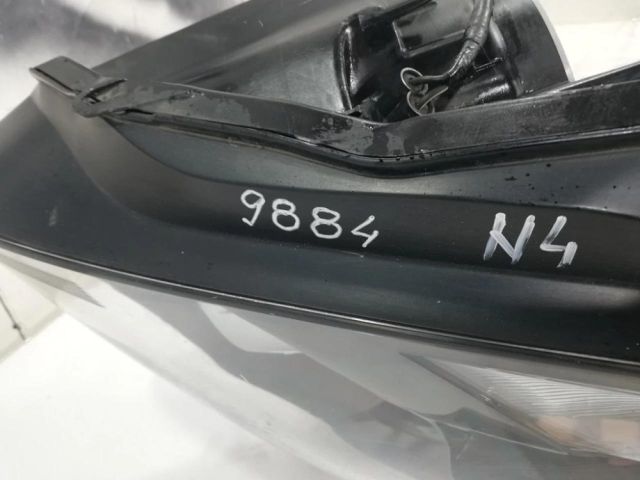 bontott NISSAN GT-R Bal Fényszóró