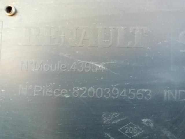 bontott NISSAN INTERSTAR Első Lökhárító (Üresen)