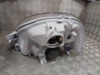 bontott NISSAN INTERSTAR Jobb Fényszóró