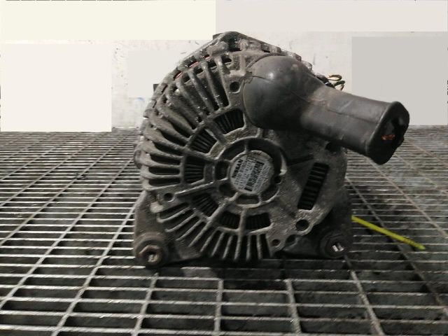 bontott NISSAN JUKE Generátor