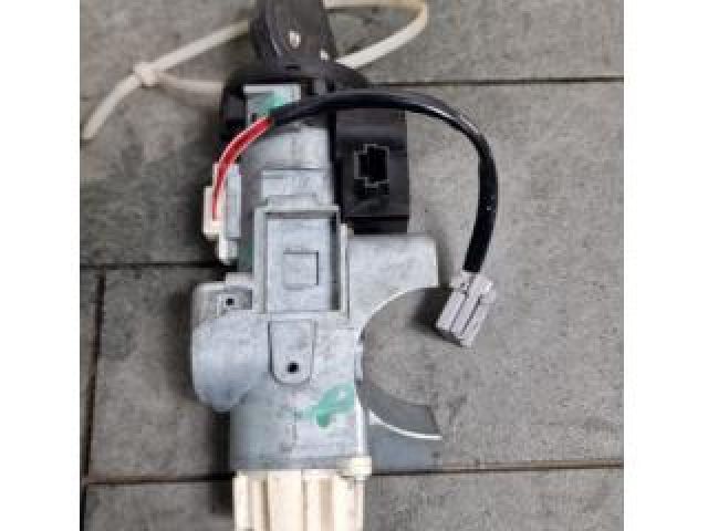 bontott NISSAN JUKE Gyújtáskapcsoló