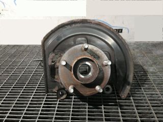 bontott NISSAN JUKE Jobb első Csonkállvány