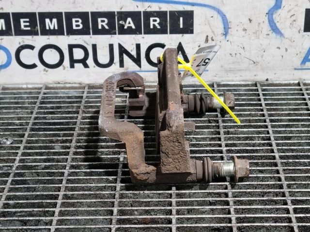 bontott NISSAN JUKE Jobb hátsó Fékkengyel