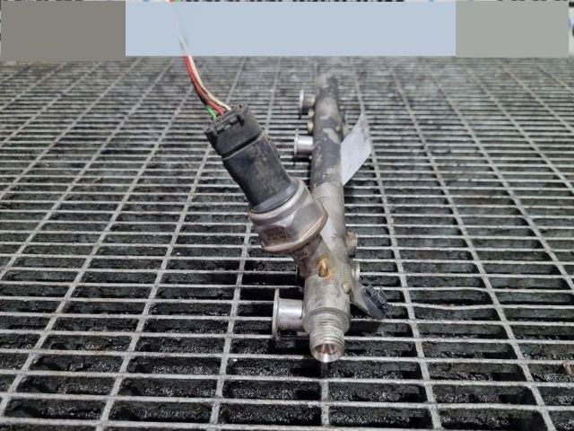 bontott NISSAN JUKE Közösnyomócső