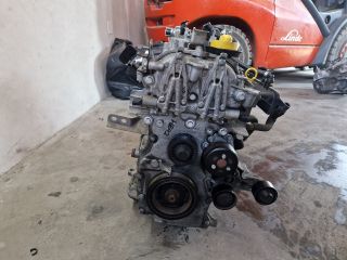 bontott NISSAN JUKE Motor (Fűzött blokk hengerfejjel)