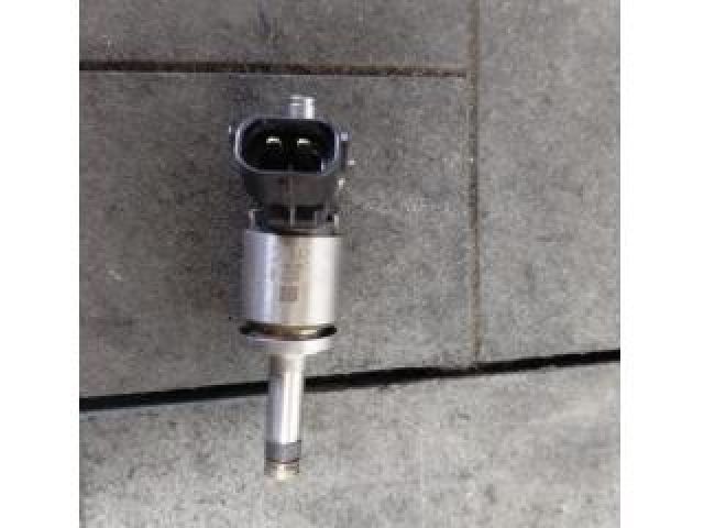 bontott NISSAN JUKE Porlasztó (1 db)