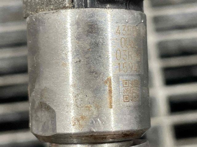 bontott NISSAN JUKE Porlasztó (1 db)