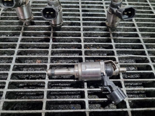 bontott NISSAN JUKE Porlasztó (1 db)