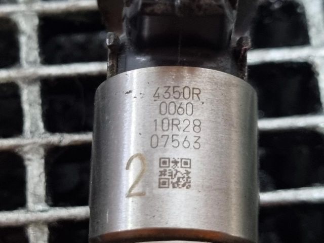 bontott NISSAN JUKE Porlasztó (1 db)