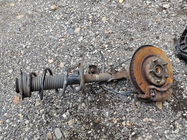 bontott NISSAN JUKE Bal első Gólyaláb (Lengécsillapító, Rugó)