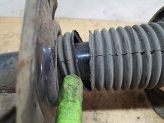 bontott NISSAN JUKE Bal első Lengéscsillapító