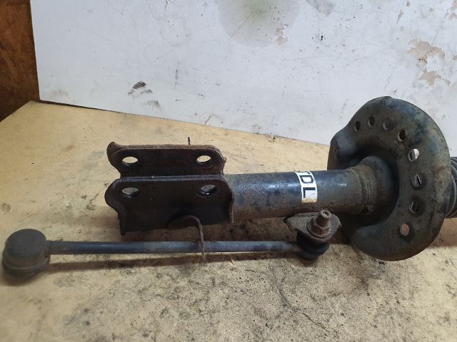 bontott NISSAN JUKE Bal első Lengéscsillapító