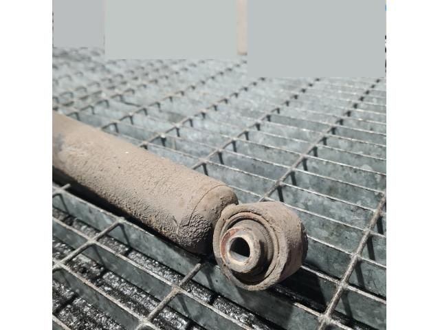 bontott NISSAN JUKE Bal hátsó Lengéscsillapító