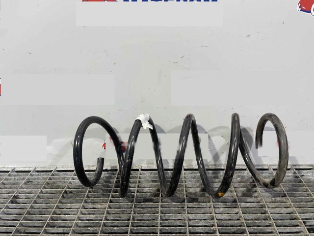 bontott NISSAN JUKE Első Rugó