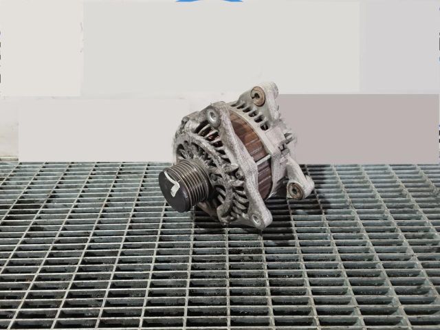 bontott NISSAN JUKE Generátor