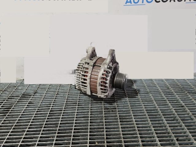 bontott NISSAN JUKE Generátor