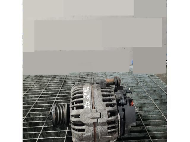 bontott NISSAN JUKE Generátor