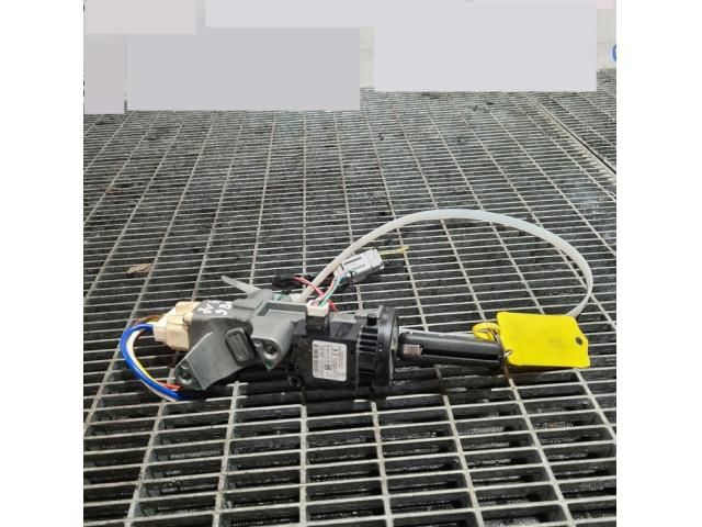 bontott NISSAN JUKE Gyújtáskapcsoló