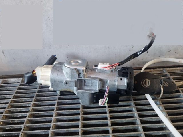 bontott NISSAN JUKE Gyújtáskapcsoló