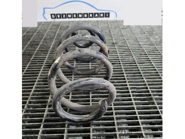 bontott NISSAN JUKE Hátsó Rugó