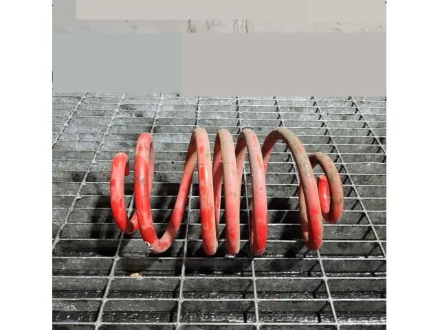 bontott NISSAN JUKE Hátsó Rugó