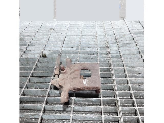 bontott NISSAN JUKE Jobb hátsó Fékkengyel