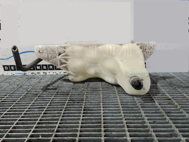 bontott NISSAN JUKE Kiegyenlítő Tartály