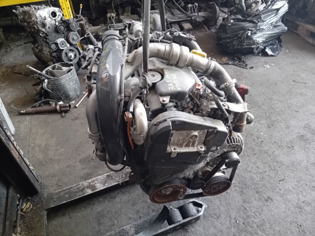 bontott NISSAN JUKE Komplett Motor (Segédberendezésekkel)