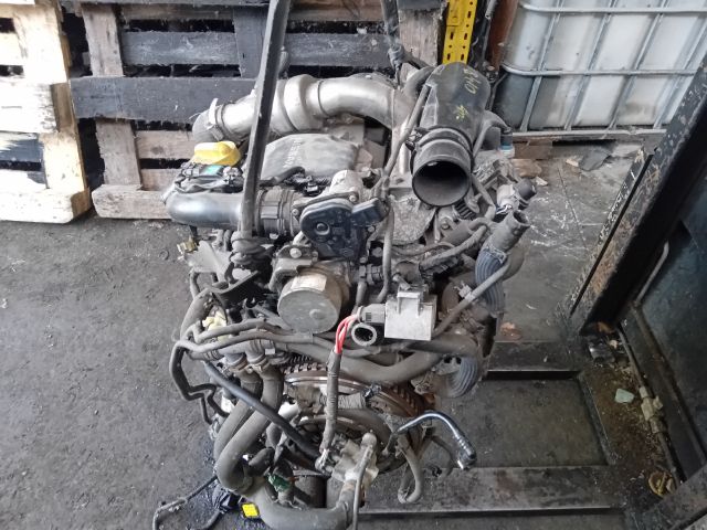 bontott NISSAN JUKE Komplett Motor (Segédberendezésekkel)