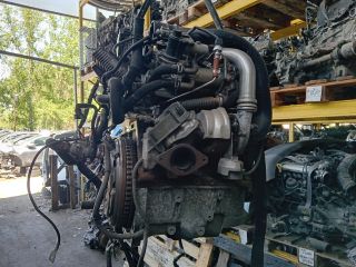 bontott NISSAN JUKE Komplett Motor (Segédberendezésekkel)