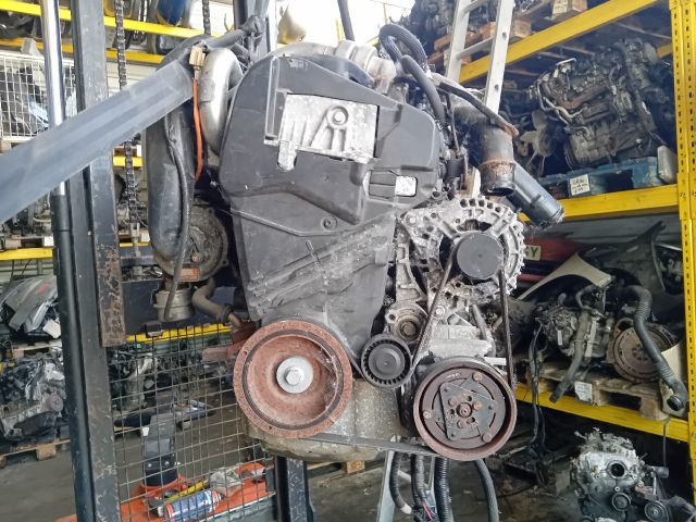 bontott NISSAN JUKE Komplett Motor (Segédberendezésekkel)